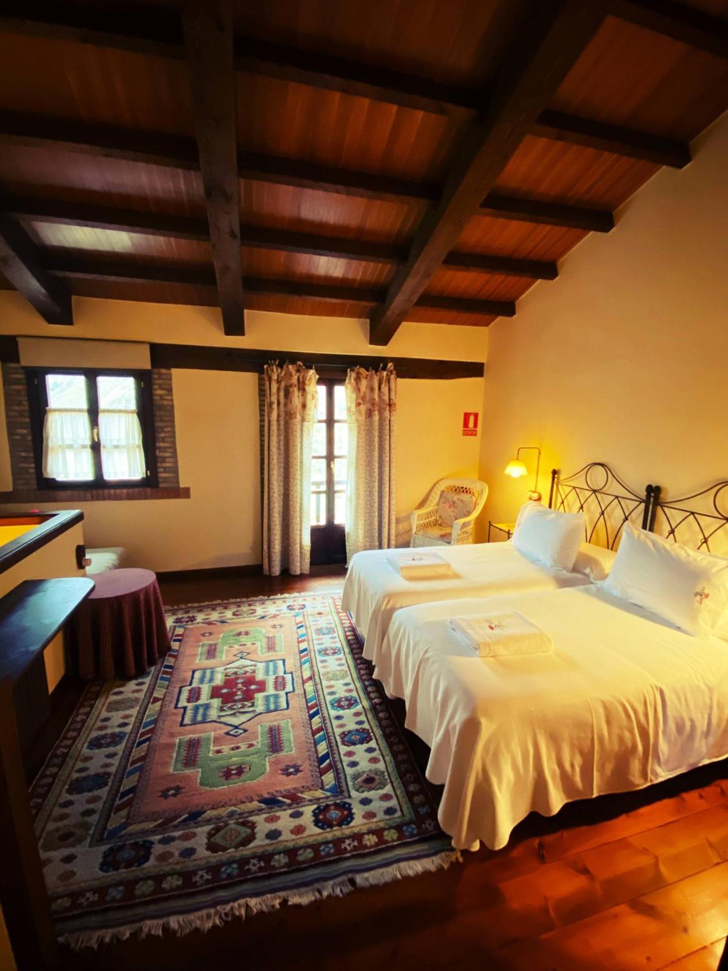 Casa Rural La Riba Sames エクステリア 写真